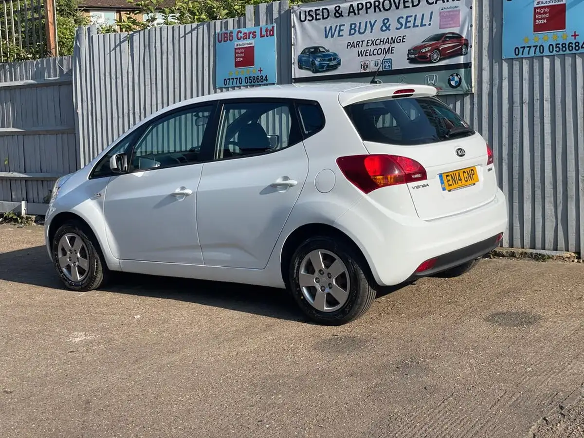 2014-kia-venga-14-1-air-big-31