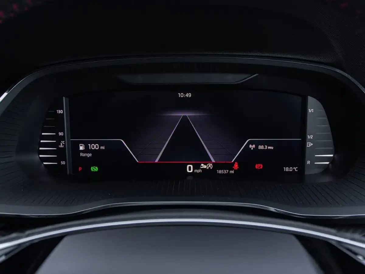 2023-skoda-octavia-20-tsi-vrs-hatchback-dsg-big-15