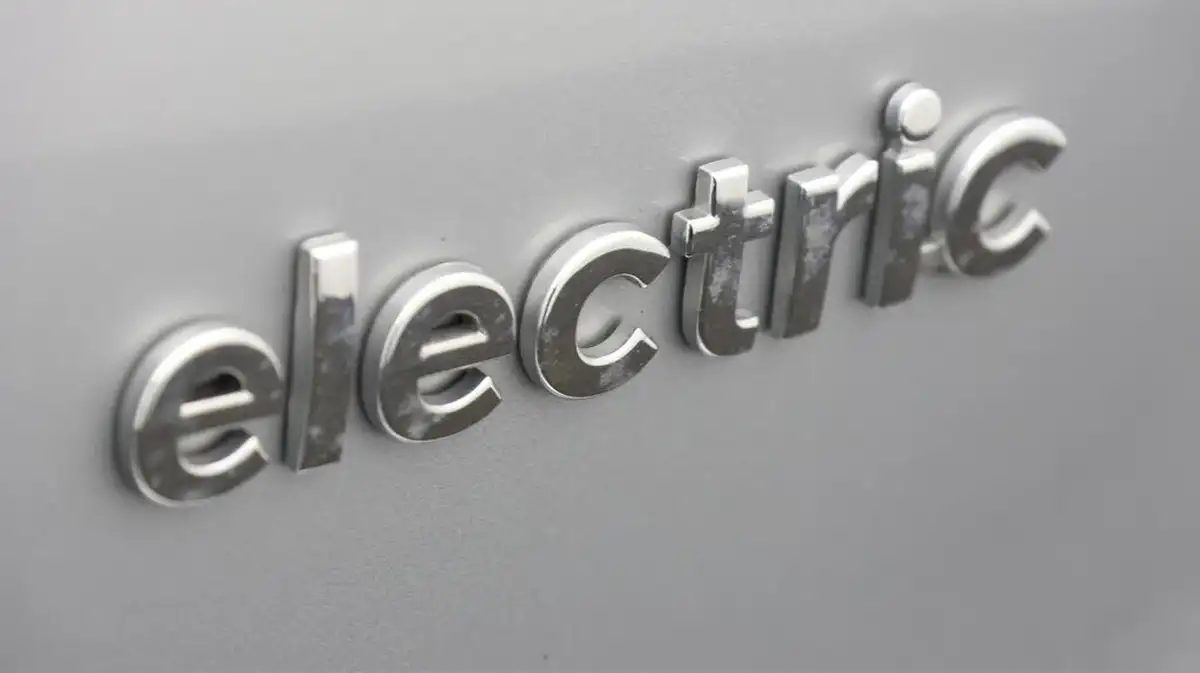 2022-hyundai-ioniq-e-premium-electric-big-22