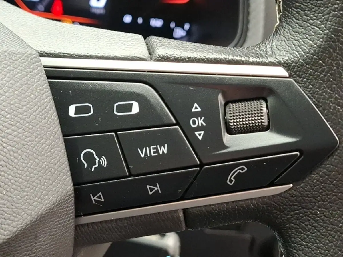 2021-tesla-model-3-e-performance-4x4-big-17