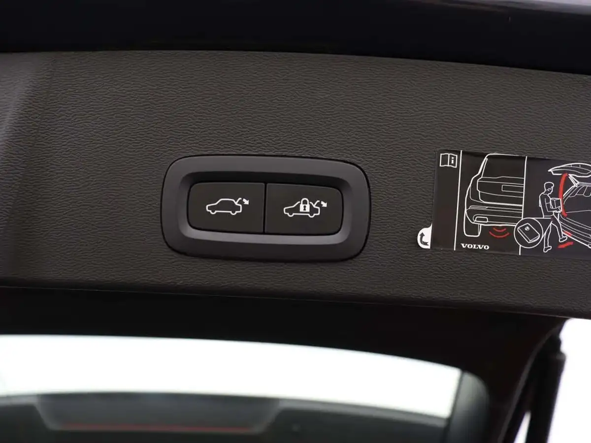 2022-volvo-xc40-15-t5-inscription-pro-big-16