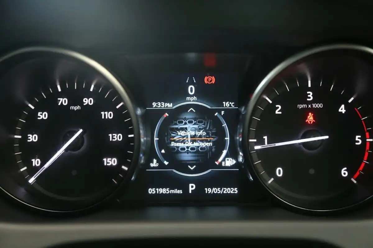2019-land-rover-discovery-sport-20td4-landmark-big-60