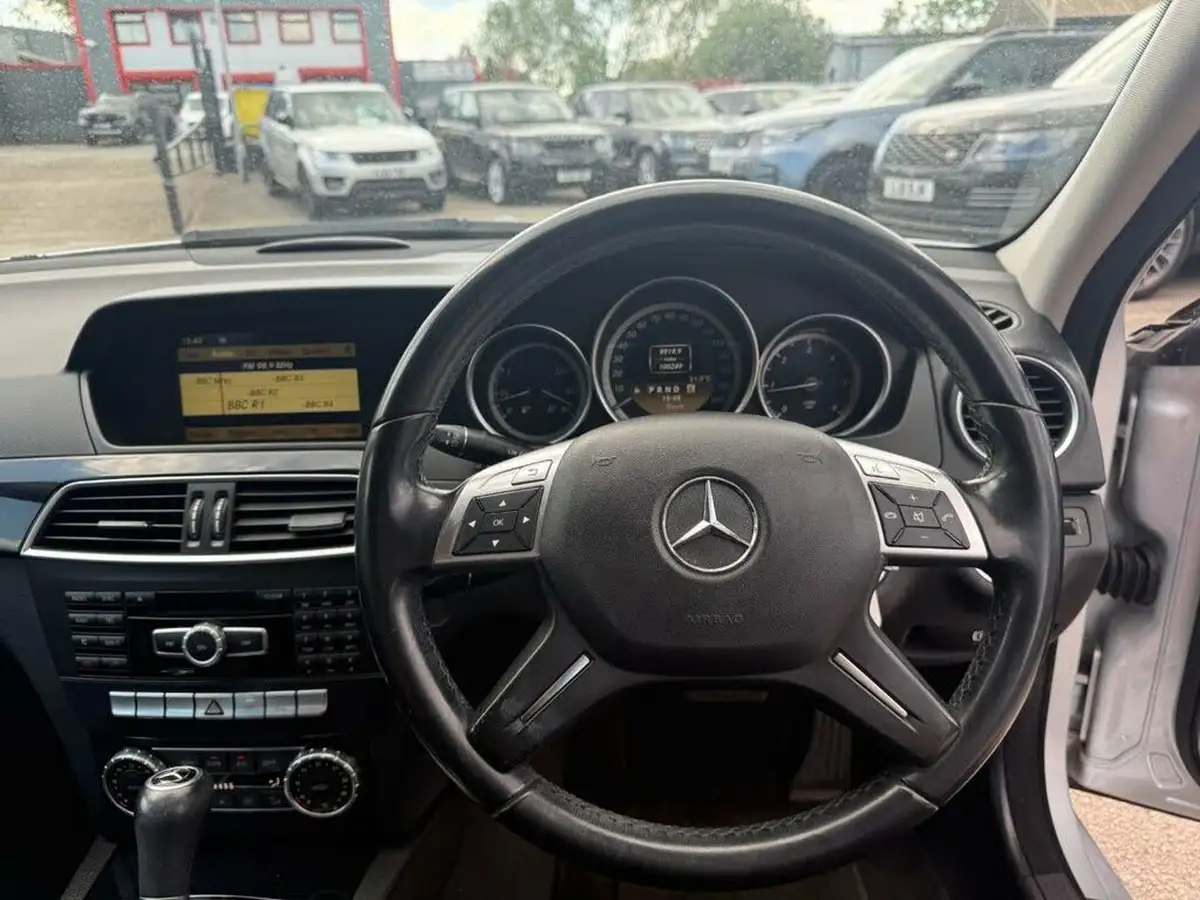2011-mercedes-benz-c-class-21td-c220-cdi-se-edition-125-21cdi-170bhp-saloon-4d-auto-big-19