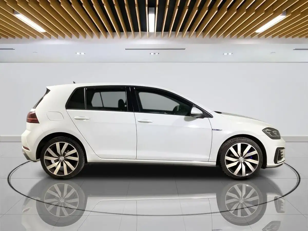 2018-volkswagen-golf-14-tsi-gte-advance-big-8