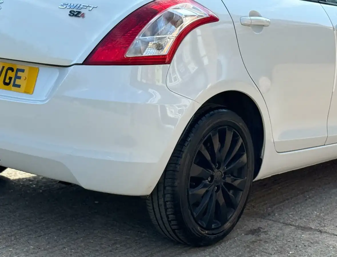 2011-suzuki-swift-12-sz4-5d-auto-big-27