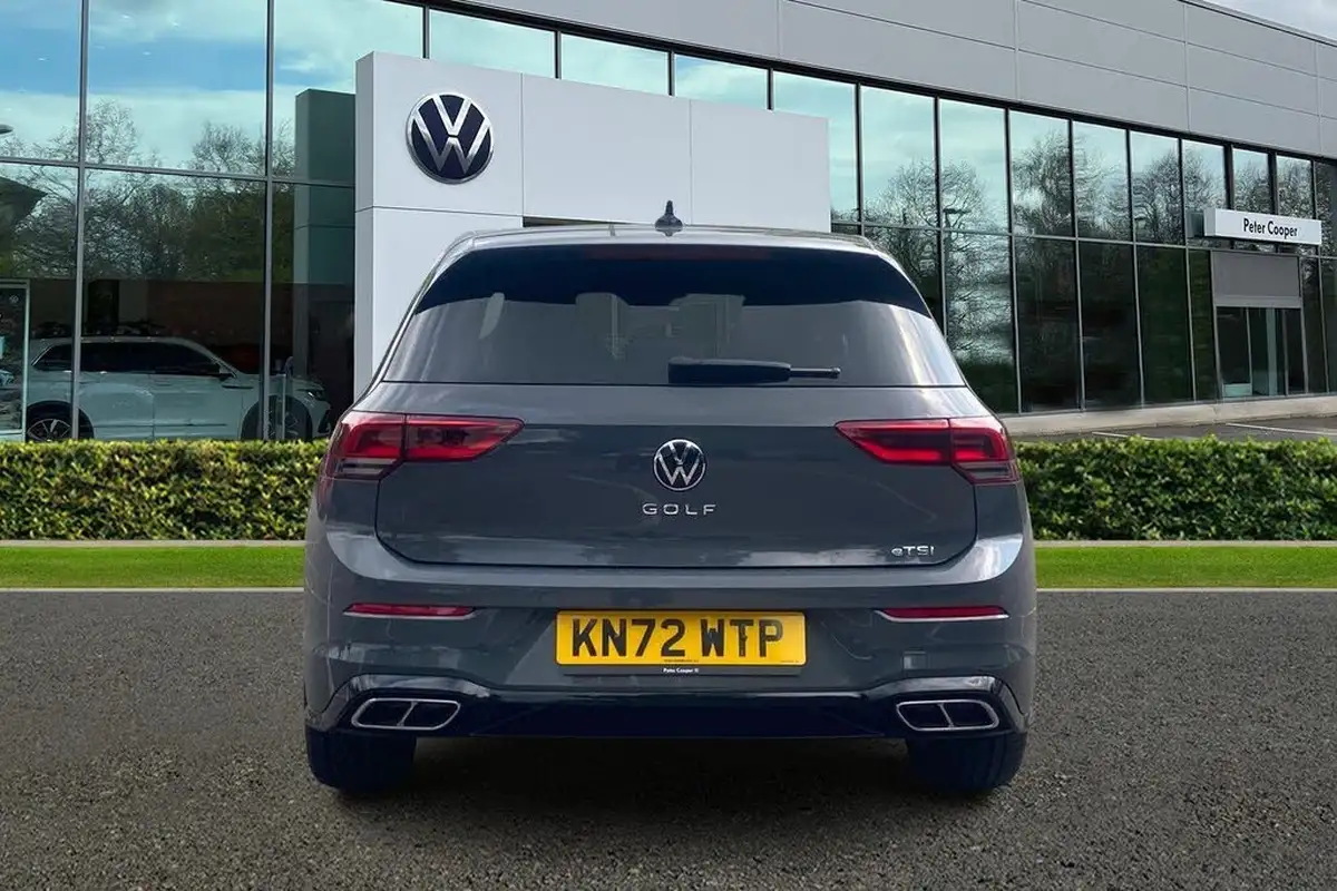 2022-volkswagen-golf-15-etsi-r-line-150ps-hatchback-big-41