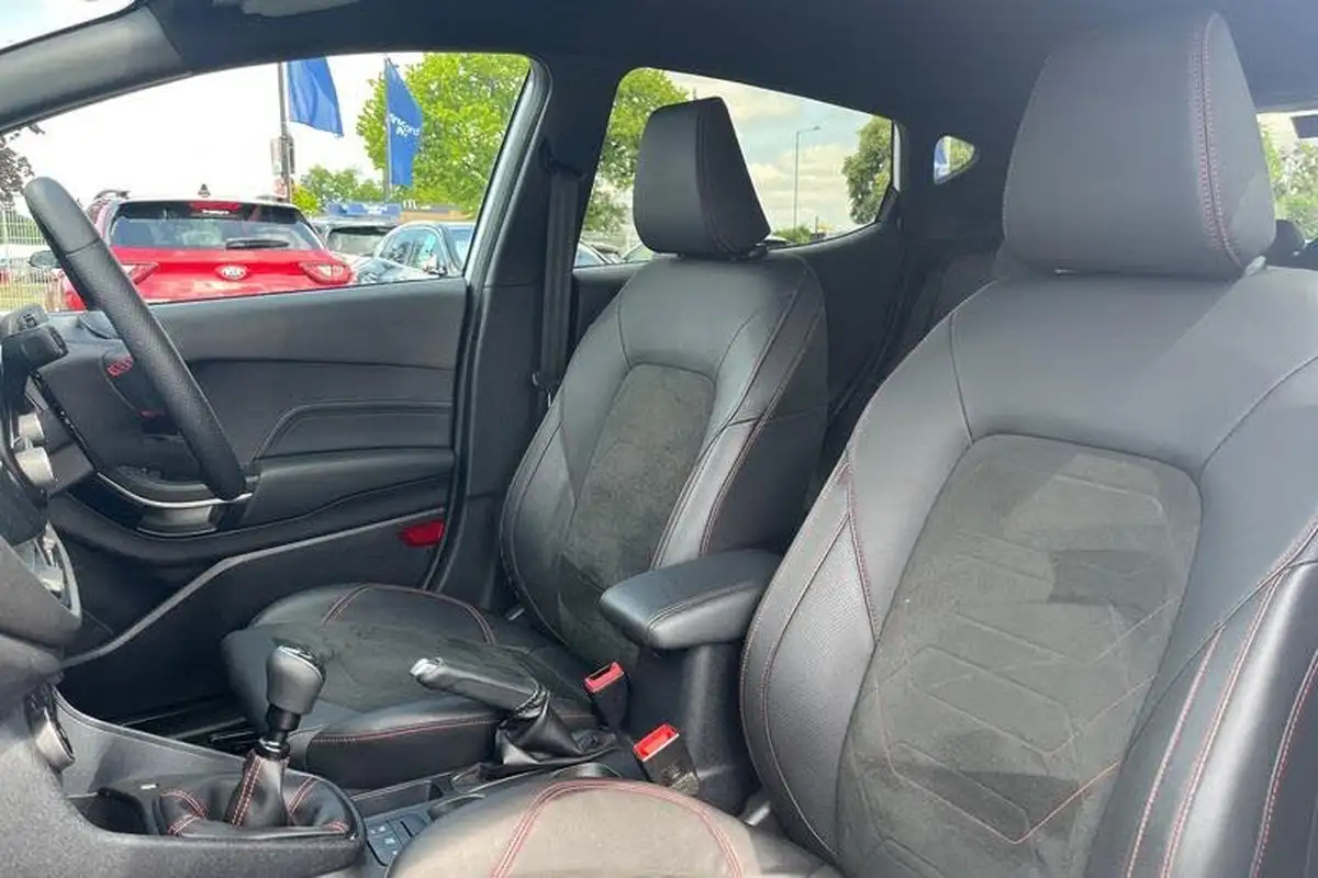 2023-ford-fiesta-10t-st-line-125ps-hybrid-mhev-big-18