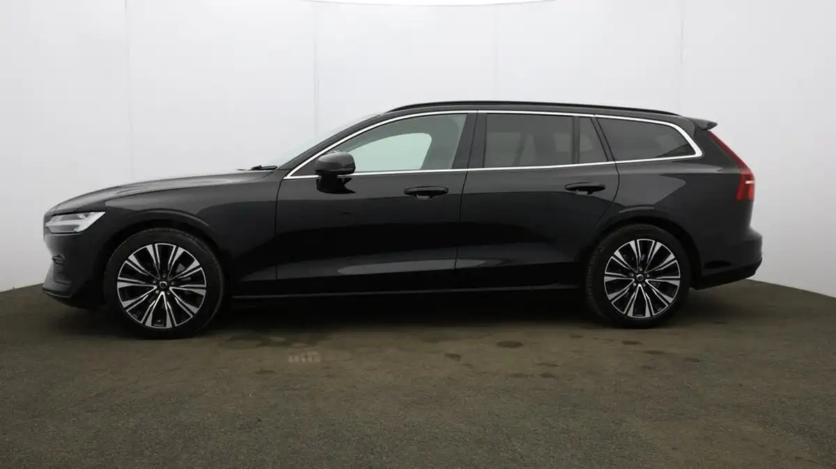 2023-volvo-v60-20-b3-core-big-56