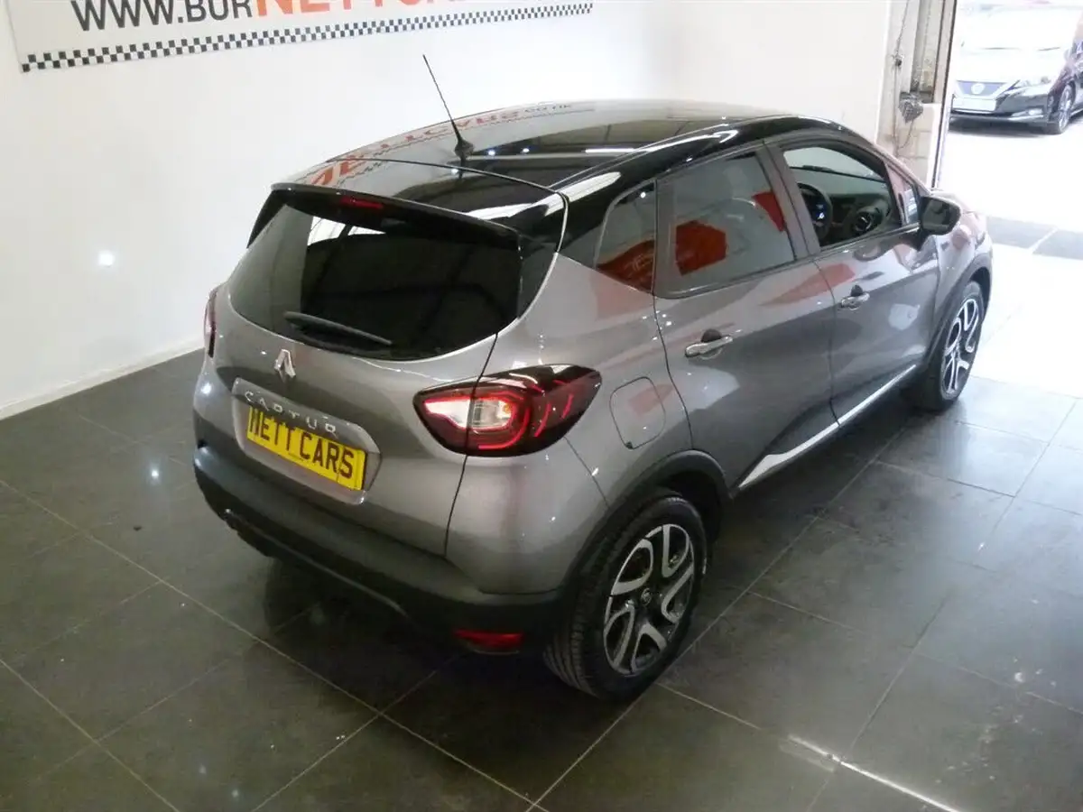 2018-renault-captur-09-tce-iconic-big-24