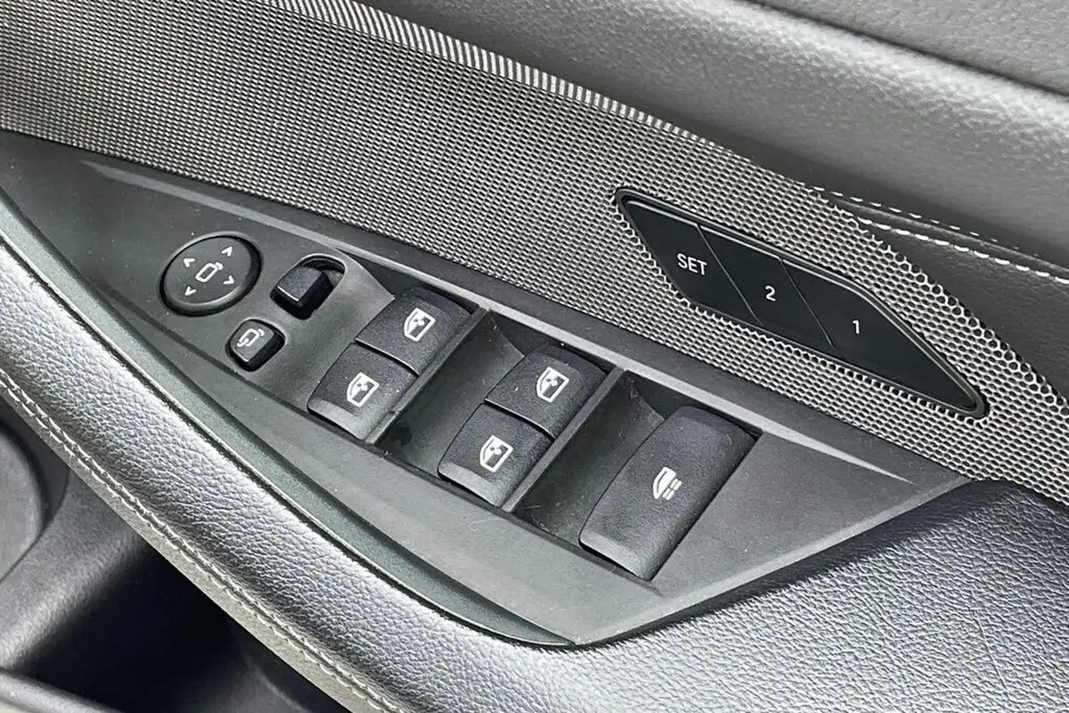 2021-bmw-4-series-20-420i-m-sport-convertible-2d-auto-big-51