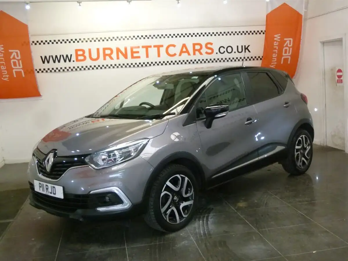 2018-renault-captur-09-tce-iconic-big-0