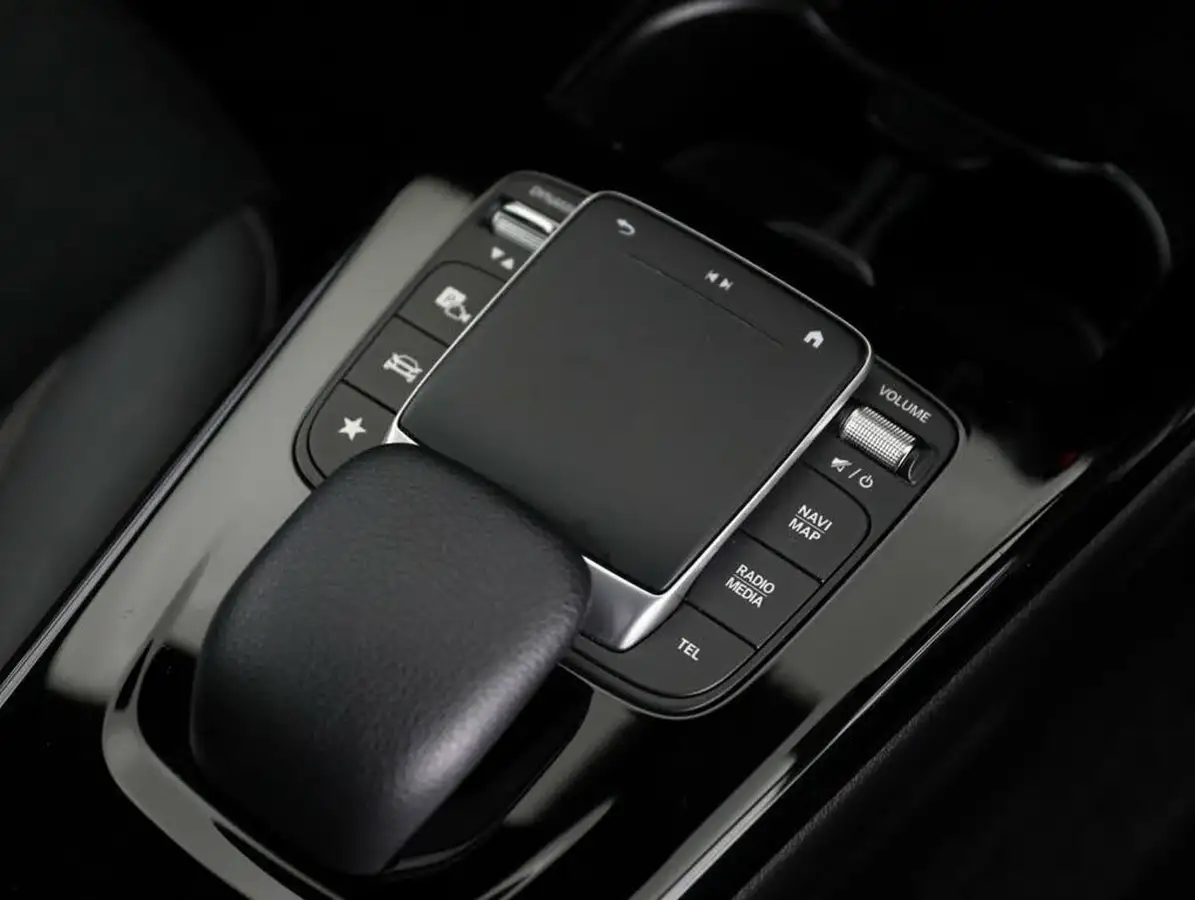 2022-mercedes-benz-a-class-13-a200-amg-line-executive-edition-hatchback-5d-7g-dct-big-29