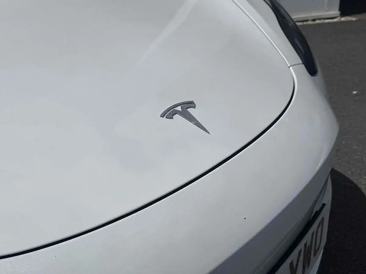 2021-tesla-model-3-e-standard-plus-big-7