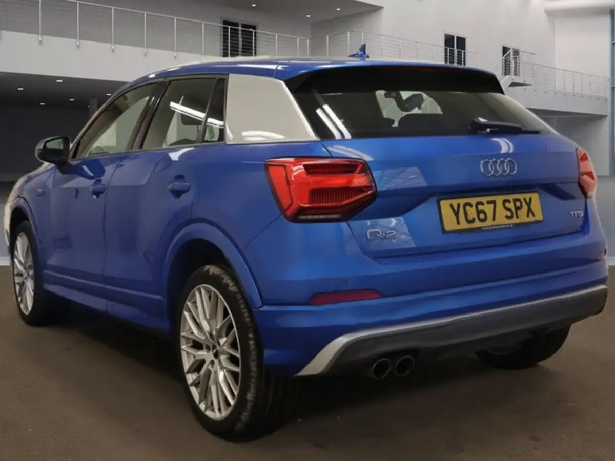 2017-audi-q2-14-tfsi-s-line-s-tronic-big-2