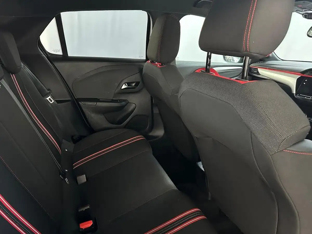 2022-vauxhall-corsa-e-sri-premium-big-17