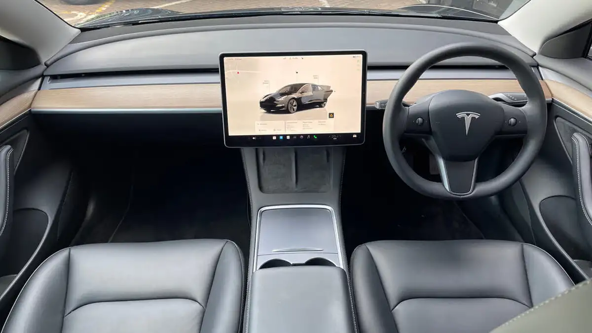 2023-tesla-model-3-e-rwd-241bhp-big-10