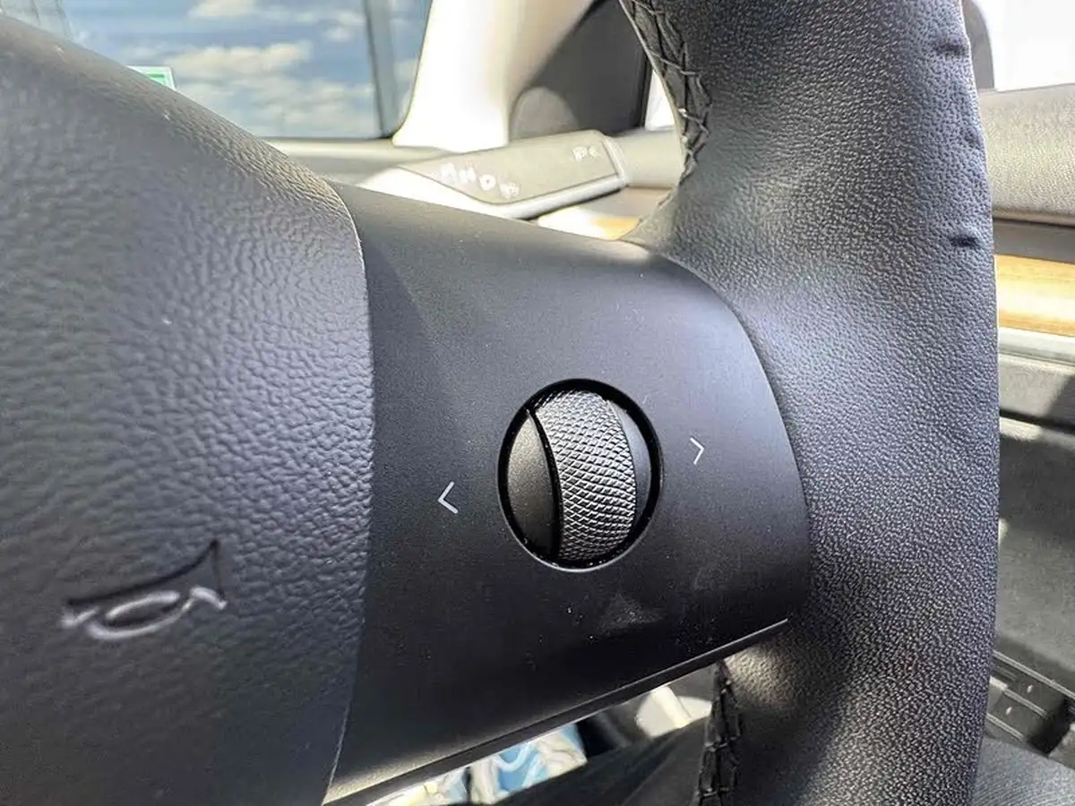2021-tesla-model-3-e-standard-plus-big-31