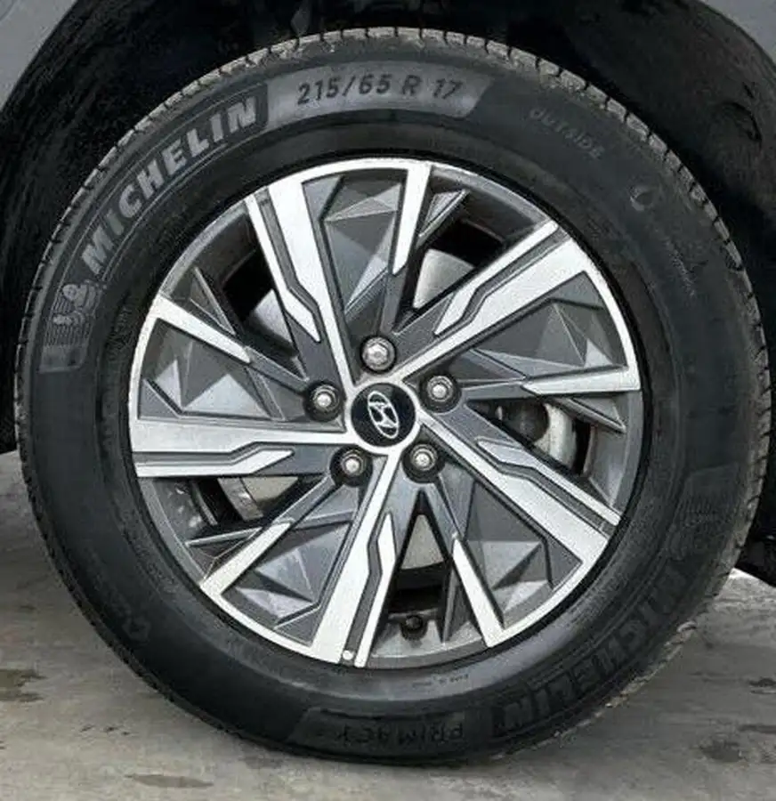 2023-hyundai-tucson-16-t-gdi-se-connect-150ps-48-volt-mhev-dct-big-6