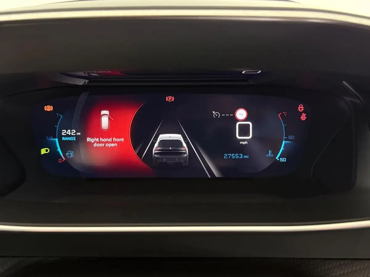 2020-peugeot-208-12-puretech-allure-100bhp-big-17