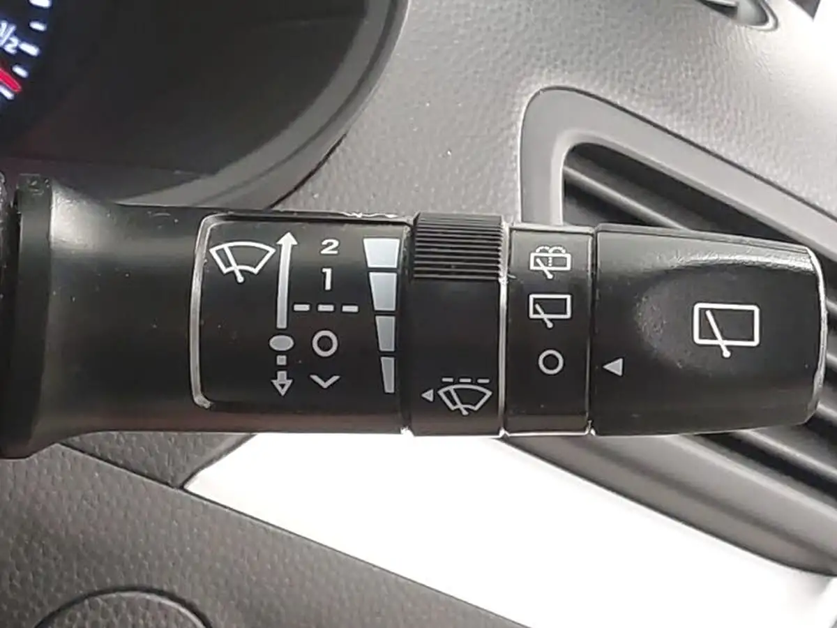 2014-kia-picanto-10-picanto-1-5d-big-14