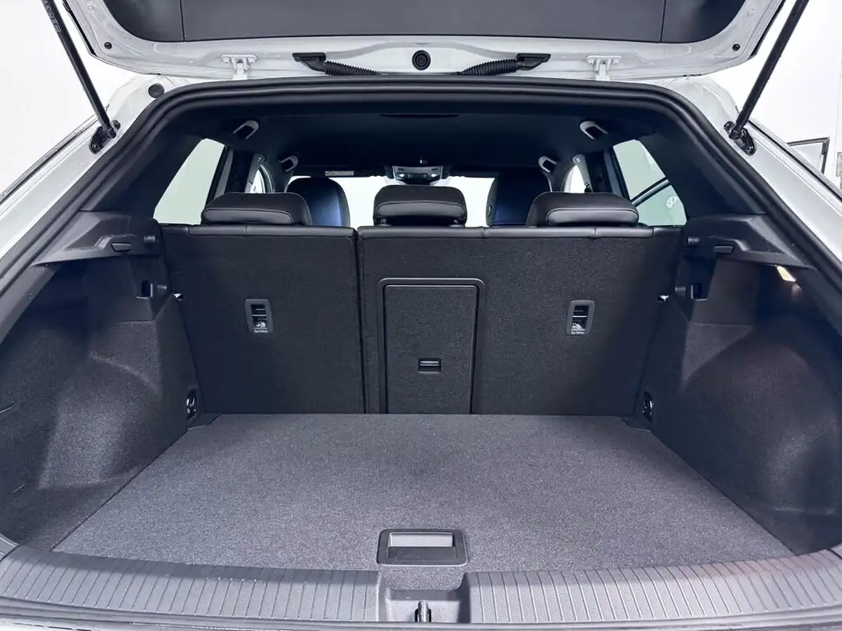 2024-volkswagen-t-roc-15-tsi-r-line-hatchback-5d-dsg-big-11