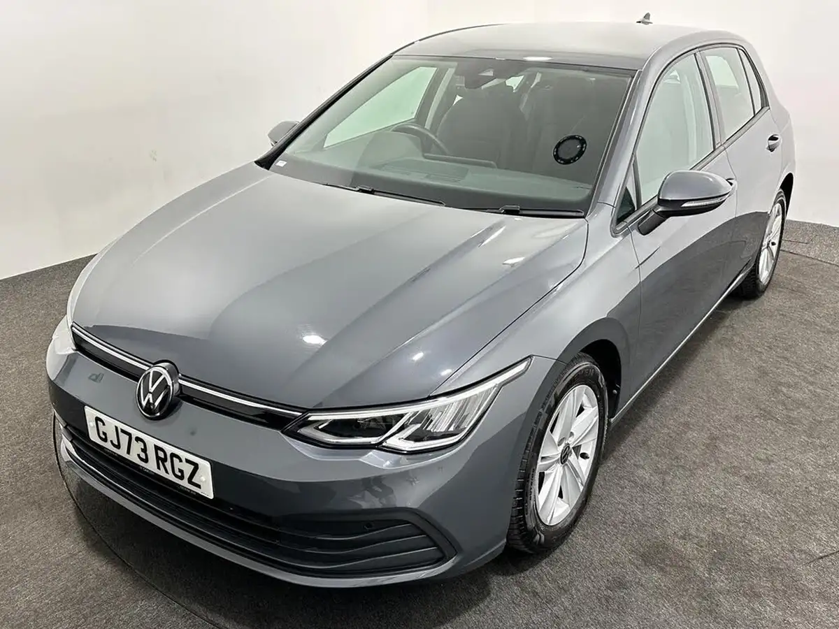 2023-volkswagen-golf-15-tsi-life-150ps-hatchback-big-49