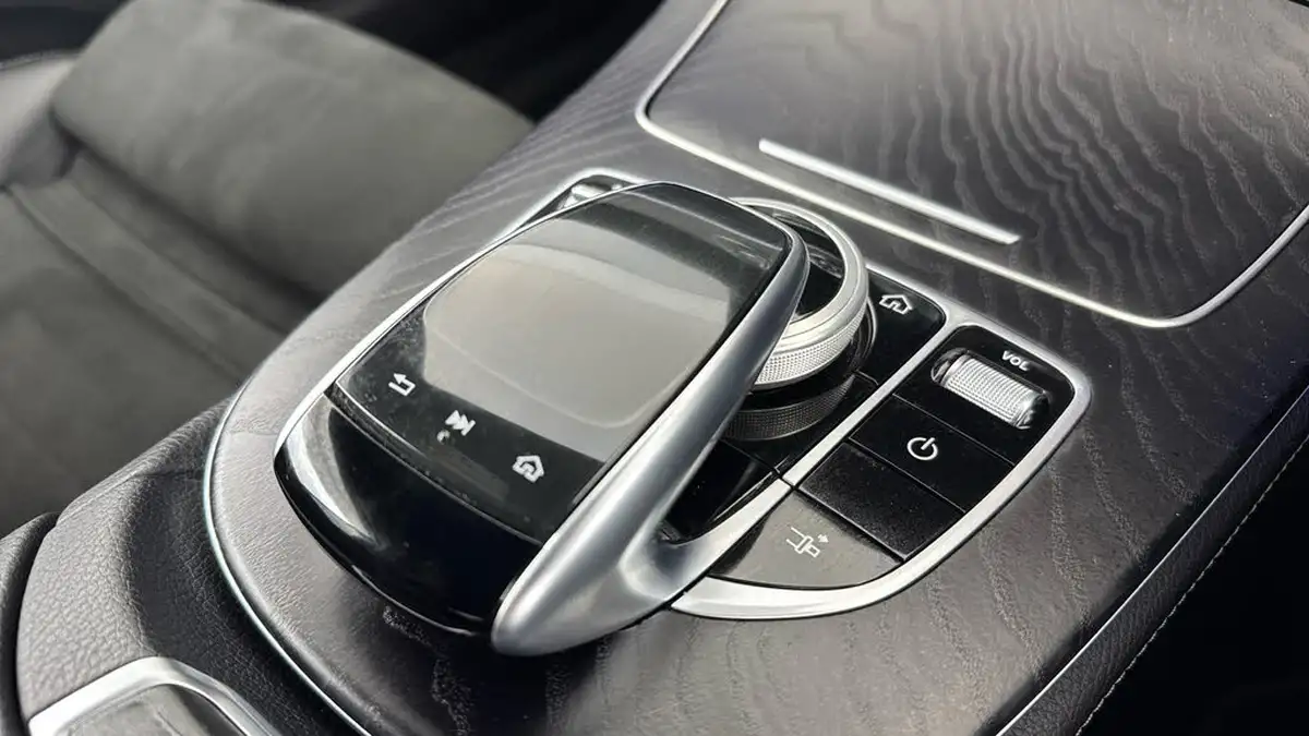 2020-mercedes-benz-e-class-20d-e220d-amg-line-premium-coupe-2d-big-15