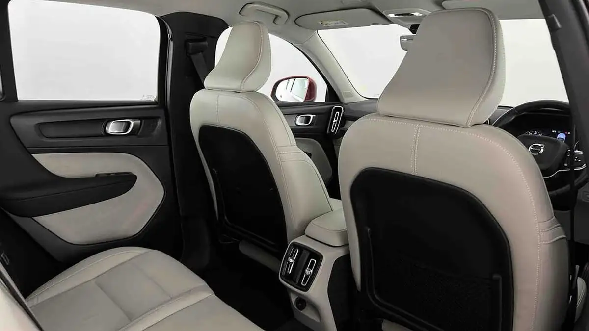2021-volvo-xc40-15-t3-inscription-161bhp-auto-big-46