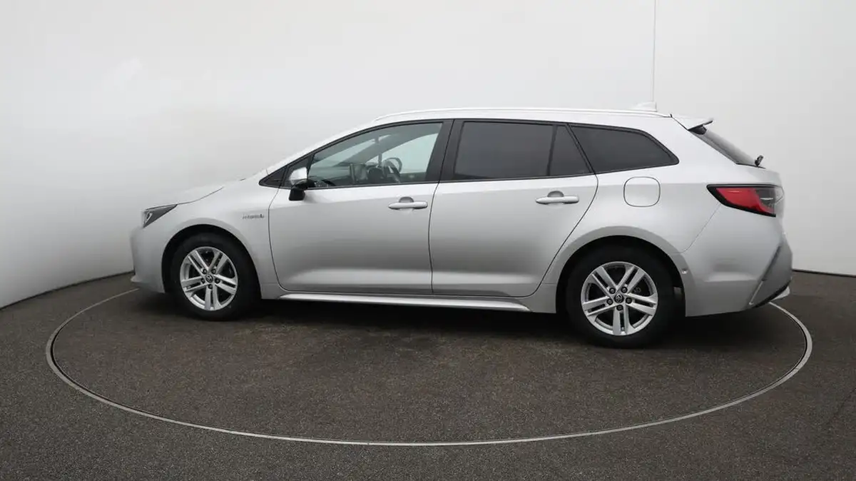 2020-toyota-corolla-18-vvt-i-icon-tech-spare-wheel-touring-sports-5d-big-57