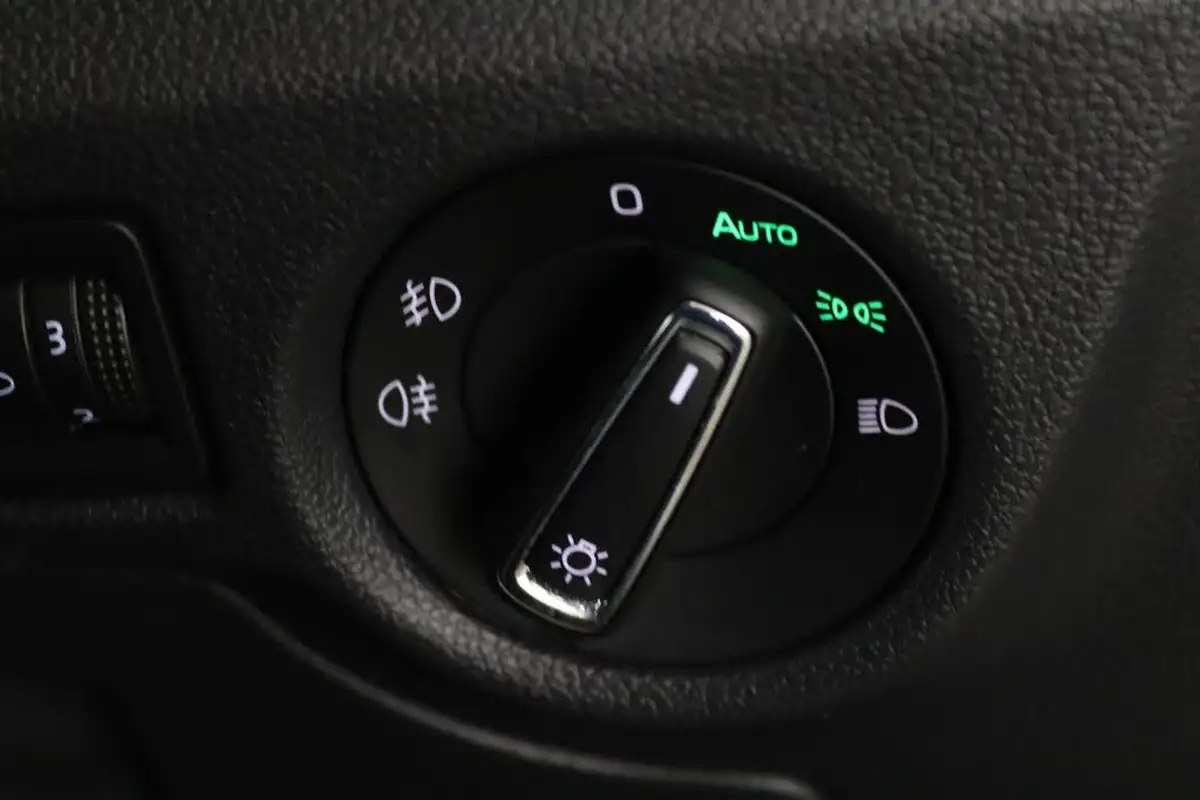 2021-skoda-scala-10-tsi-se-95ps-big-17
