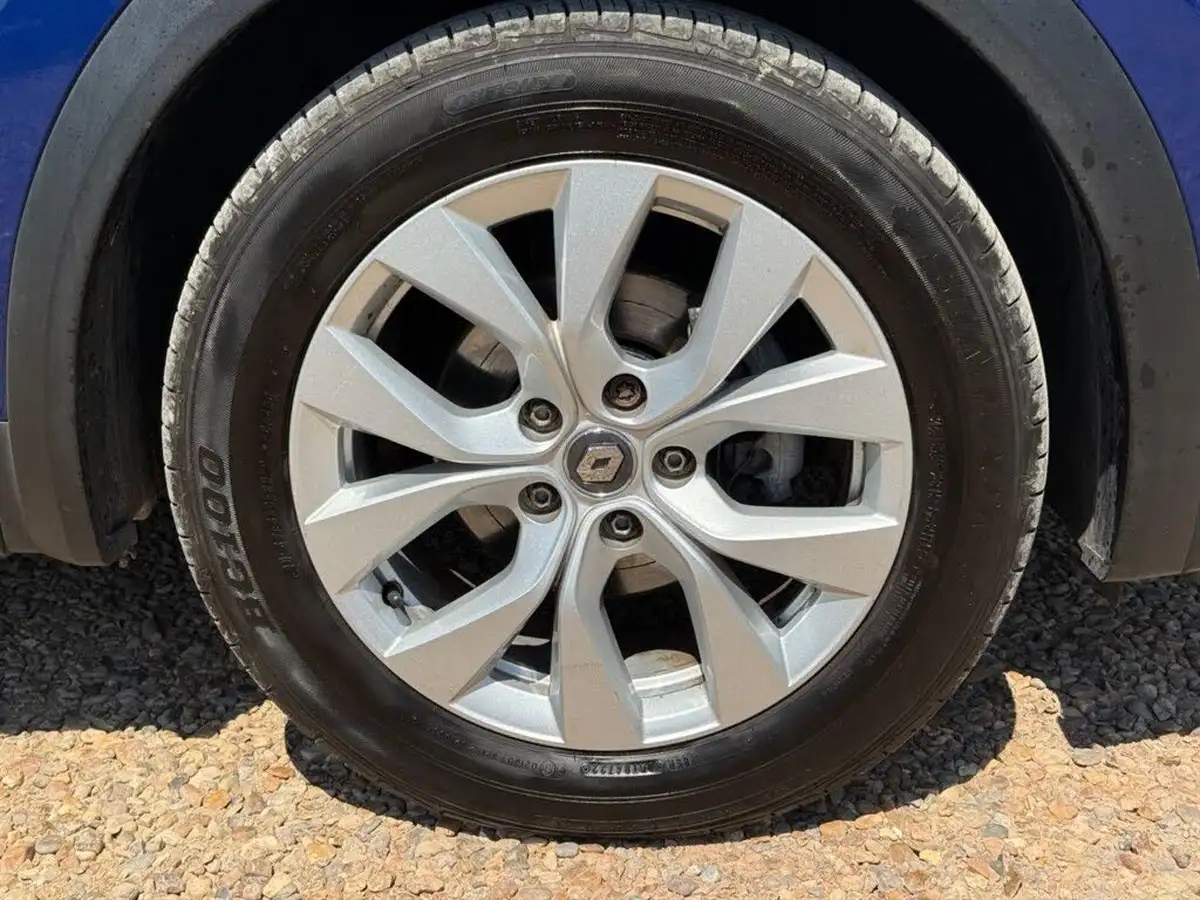 2021-renault-captur-13-tce-iconic-140ps-big-17