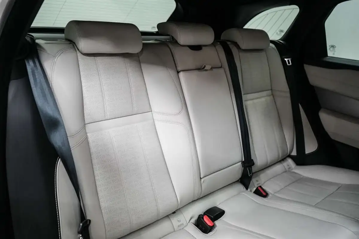 2019-land-rover-range-rover-velar-20-d240-r-dynamic-hse-big-22