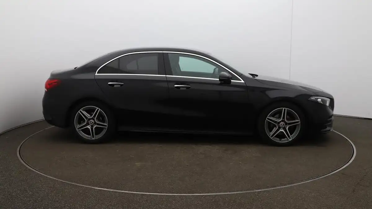 2020-mercedes-benz-a-class-20d-a200d-amg-line-premium-saloon-4d-big-49
