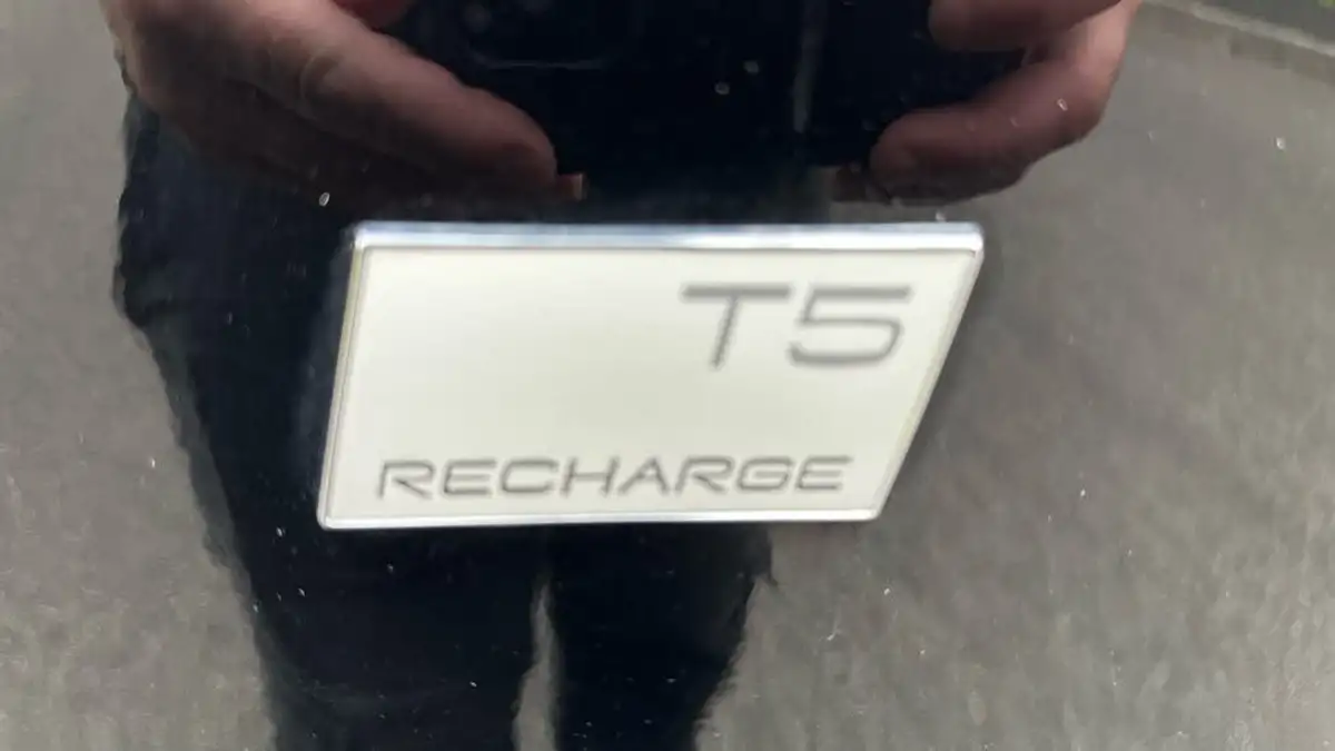 2021-volvo-xc40-15-t5-r-design-262bhp-big-44