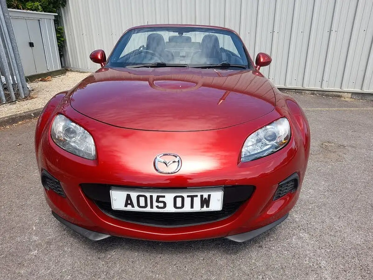 2015-mazda-mx-5-18-se-air-con-big-1