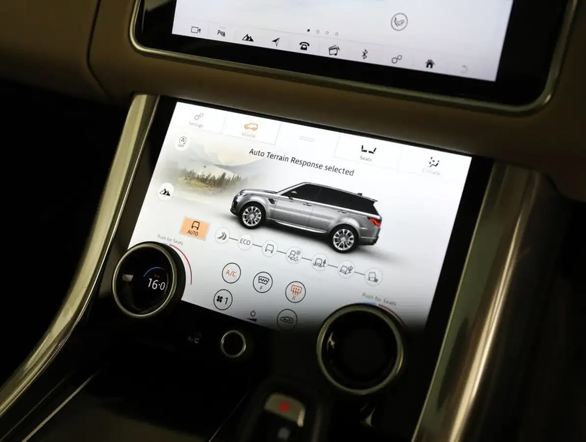 2020-land-rover-range-rover-sport-20-p400e-hse-big-39