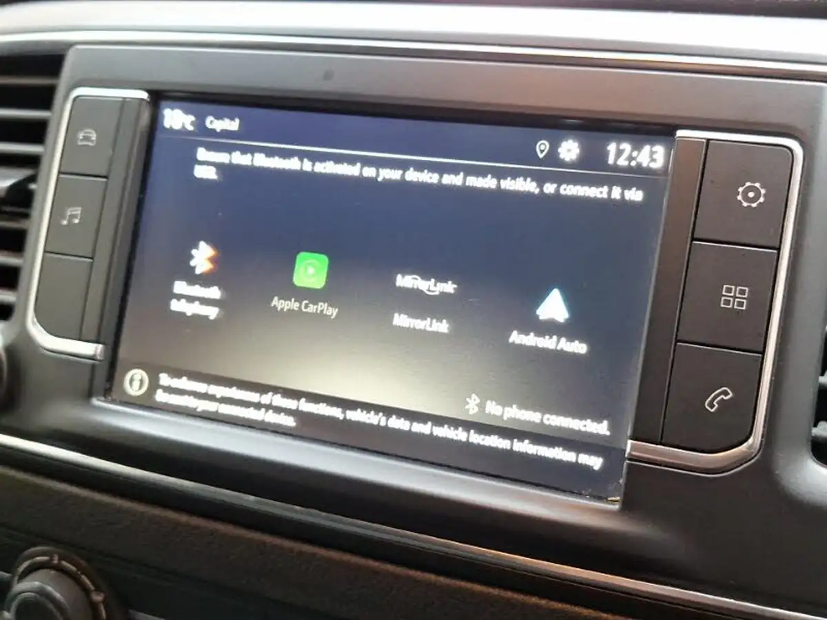2022-vauxhall-vivaro-20td-3100-l2h1-dynamic-panel-big-13