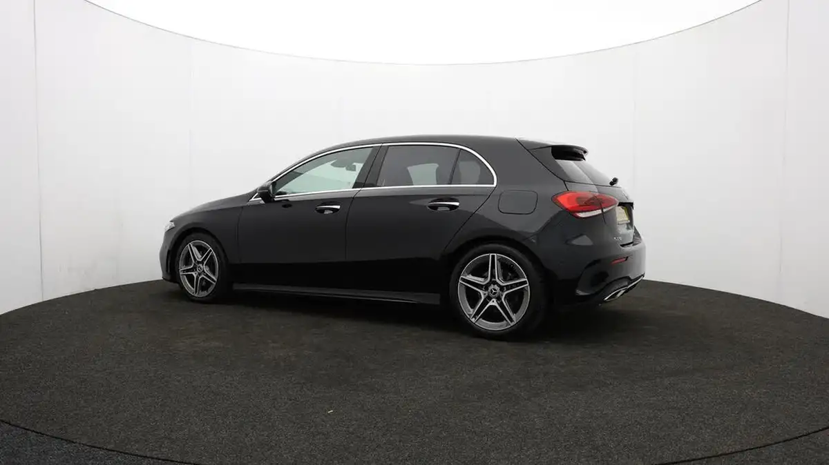 2019-mercedes-benz-a-class-20-a220-amg-line-premium-plus-hatchback-5d-4matic-big-76