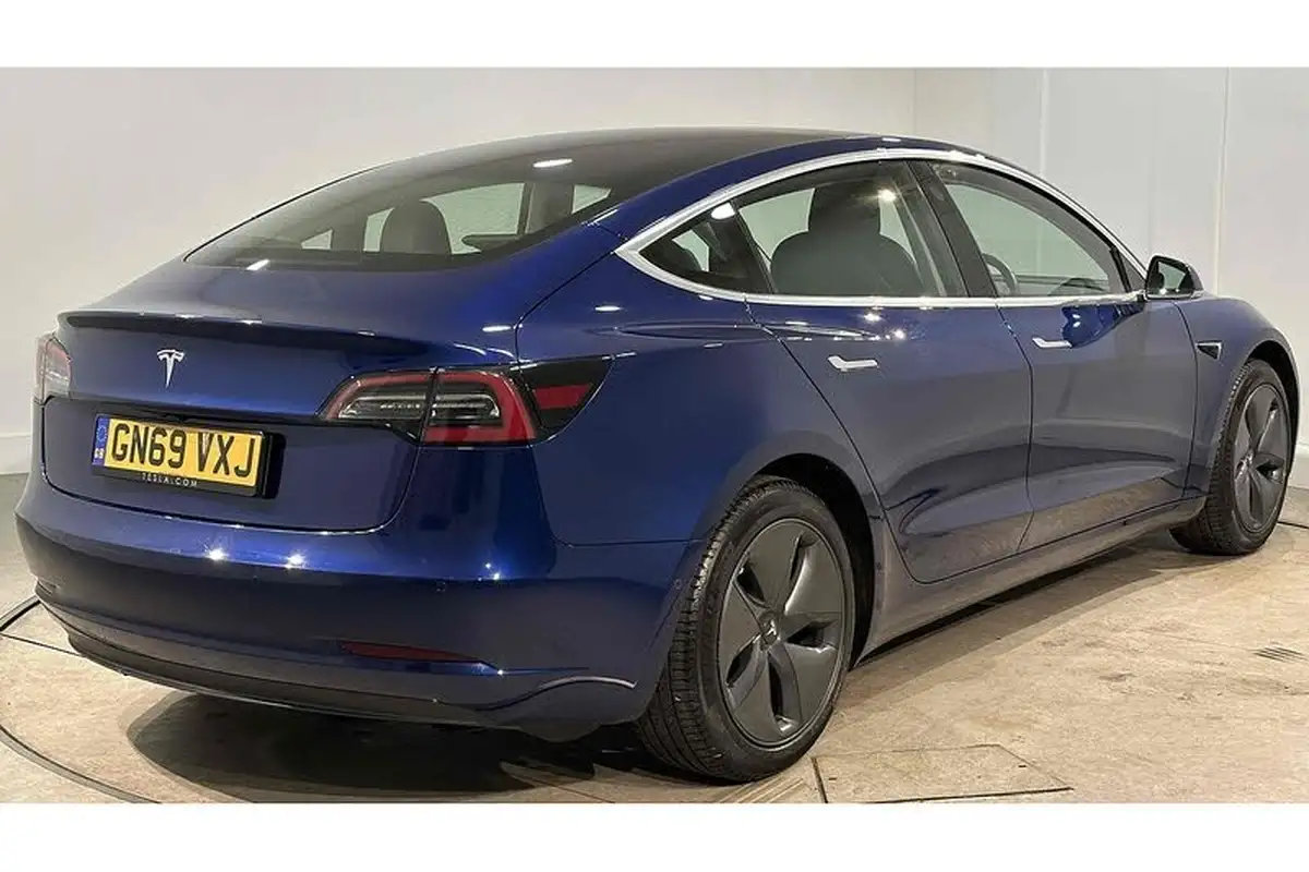2019-tesla-model-3-e-standard-plus-big-8