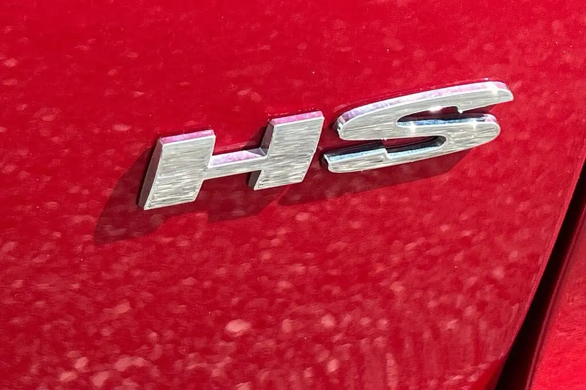 2024-mg-hs-15t-gdi-se-162ps-1490cc-big-17