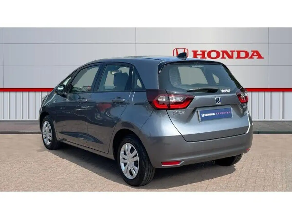 2022-honda-jazz-15-i-mmd-se-109ps-big-2