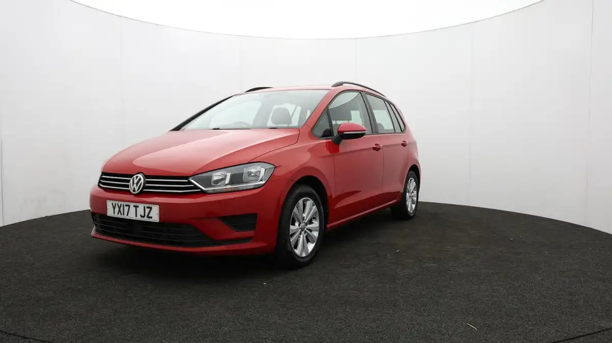 2017-volkswagen-golf-sv-16tdi-se-110ps-bmtss-big-61