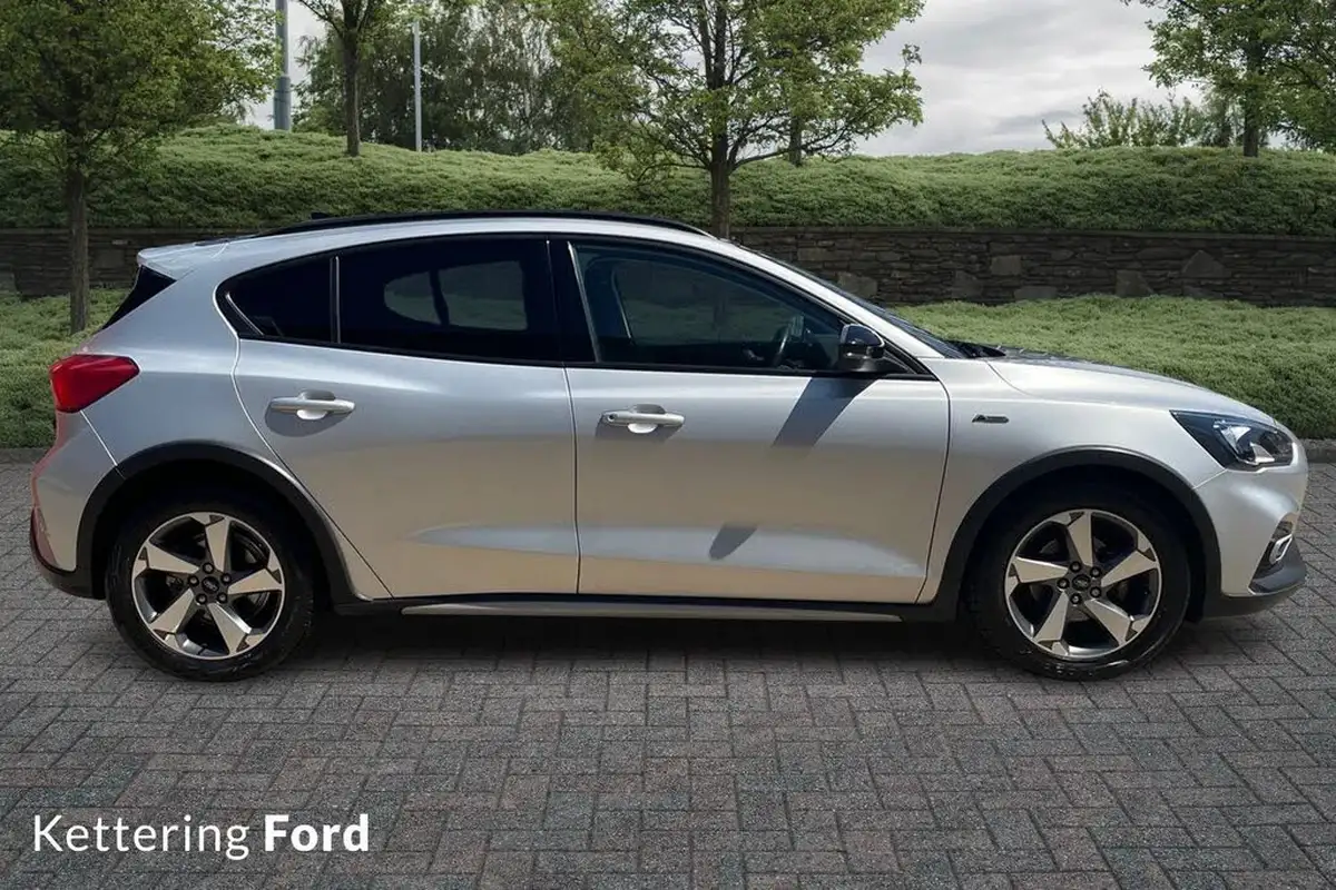 2020-ford-focus-15-active-hatchback-auto-big-2