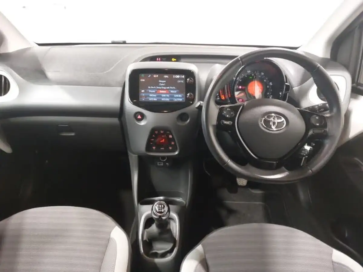 2018-toyota-aygo-10-vvt-i-x-press-71bhp-big-2