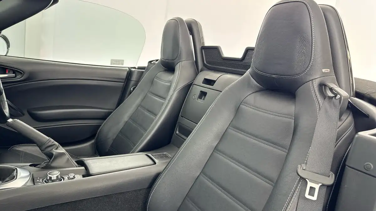 2018-fiat-124-14-multiair-124-spider-s-design-big-21