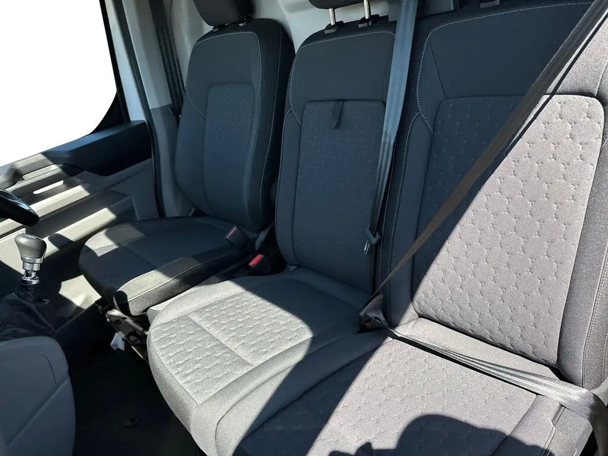 2025-ford-transit-custom-20tdci-300-l2h1-limited-150pseu6e-panel-van-1996cc-big-15
