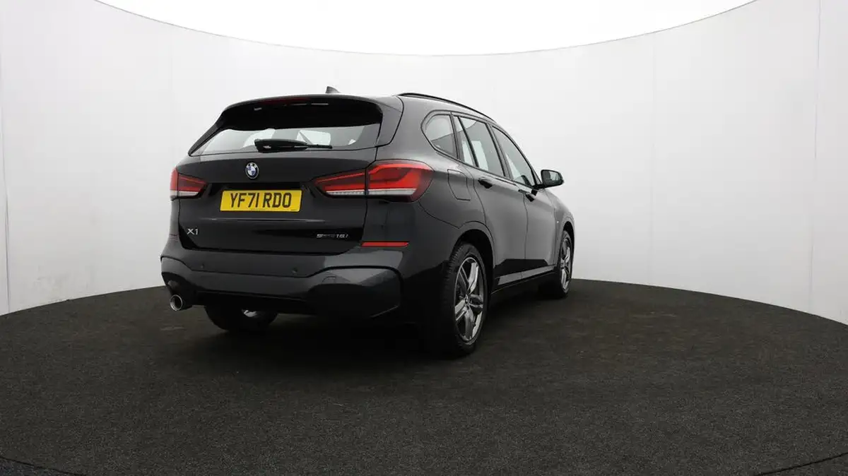 2021-bmw-x1-15-sdrive18i-m-sport-tech-pack-ii-dct-big-76