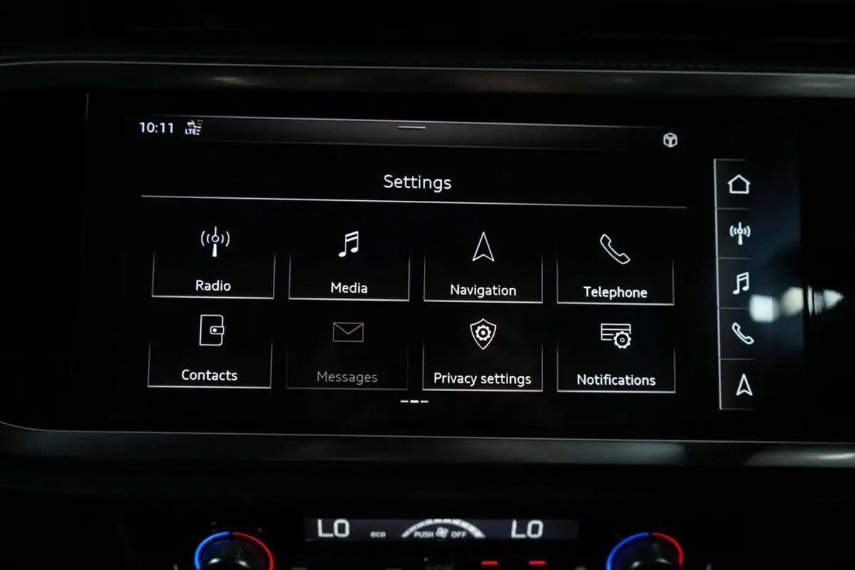 2019-audi-q3-20-40-tfsi-s-line-big-41