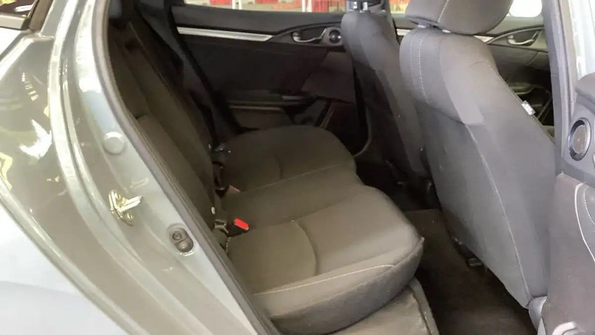 2018-honda-civic-15-vtec-turbo-sport-cvt-big-8