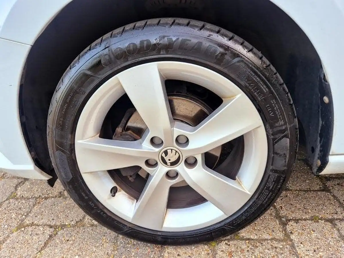 2019-skoda-fabia-10-tsi-se-l-95ps-ss-hatchback-big-35